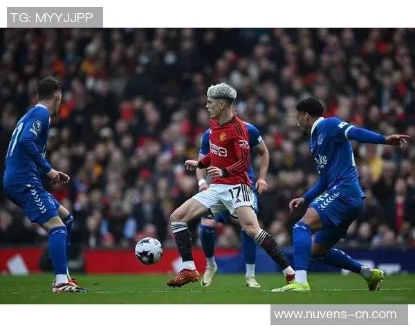 曼彻斯特联与埃弗顿的激烈对决谁能在英超赛场上笑到最后